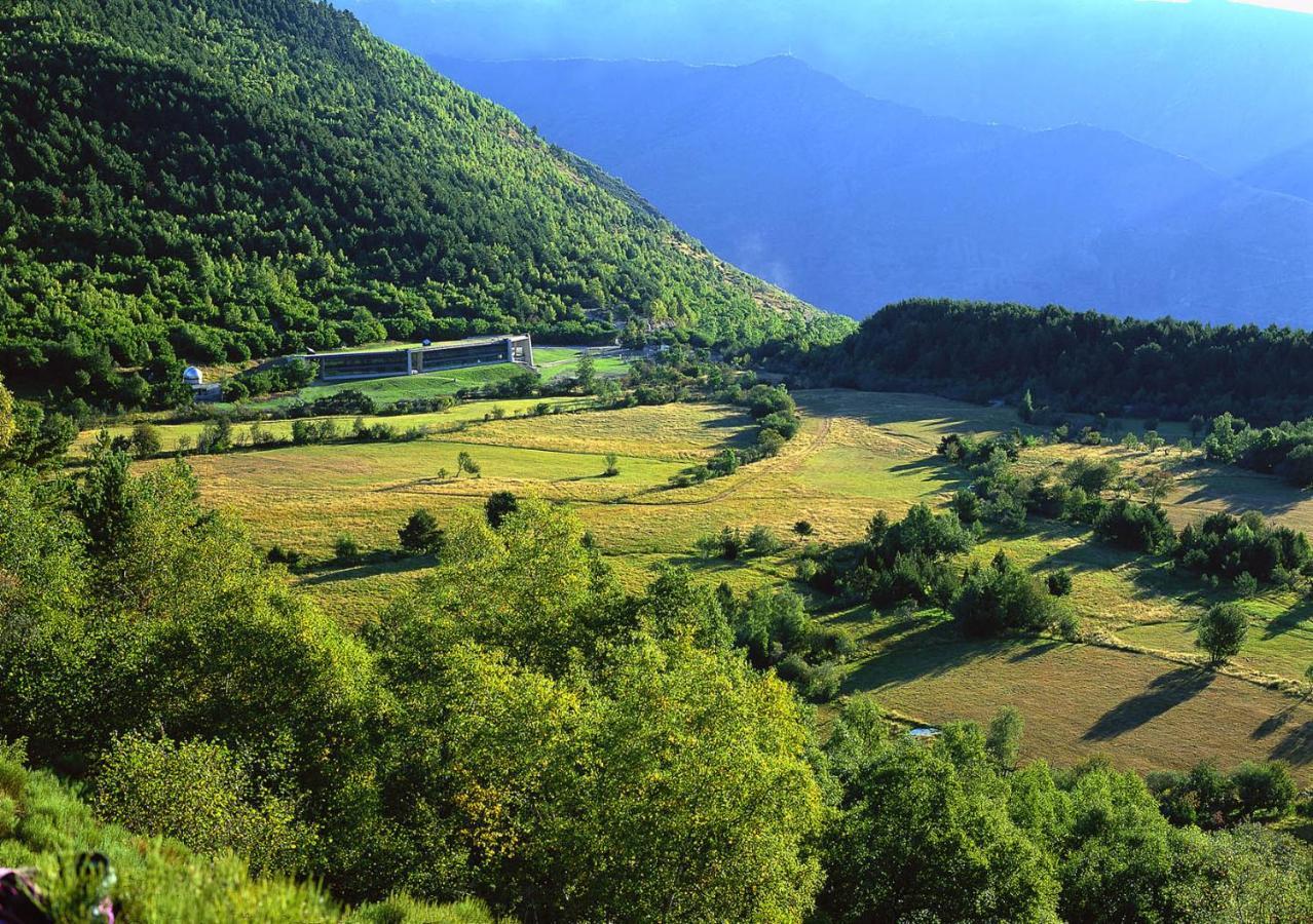 Monnatura Pirineus Son Del Pi Luaran gambar